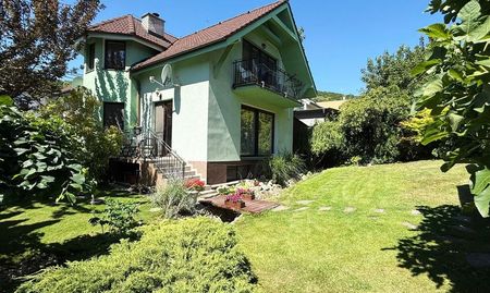 Exkluzívne | 5i rodinný dom s krásnou záhradou Bratislave - Photo 4