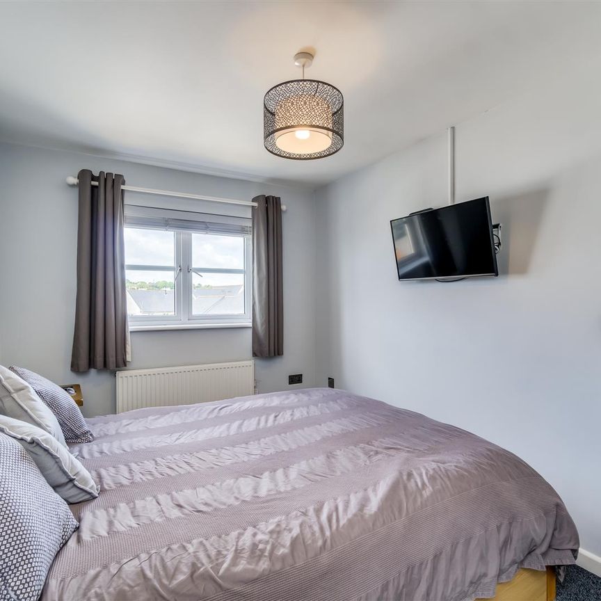 Freedom Square, Greenbank, Plymouth - Photo 1