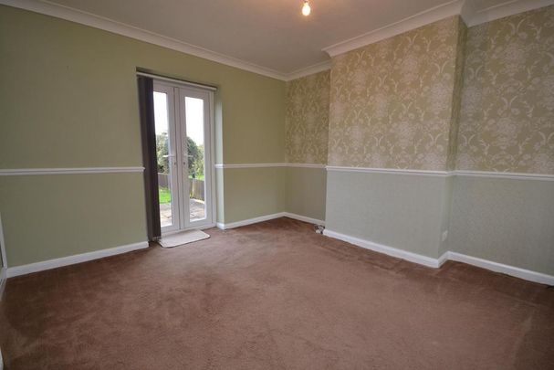 3 bedroom semi-detached house to rent - Photo 1