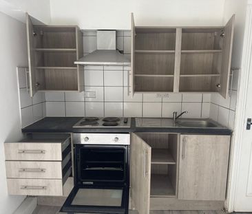 Studio Flat, Ilford Lane, IG1 - Photo 1