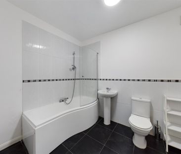 Milner Road, Brighton - Photo 1