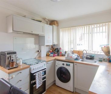 3 bedroom detached house to rent - Photo 4