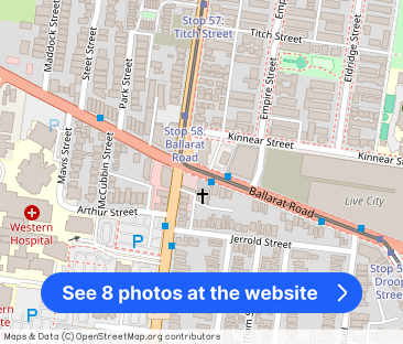 “Unique Riverfront Beauty in the heart of Footscray” - Photo 1