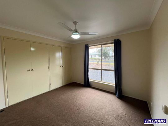 Spacious 3-Bedroom Brick Unit with Courtyard - Photo 1