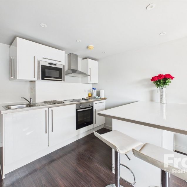 High Street, Slough, Berkshire,SL1 - Photo 1