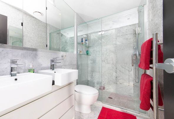 Penthouse Living - Photo 1