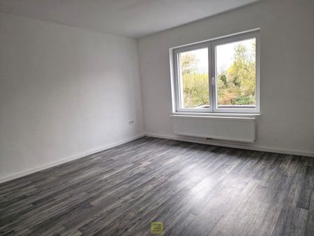 Volledig vernieuwde woning met terras te huur in Heldergem - Photo 4