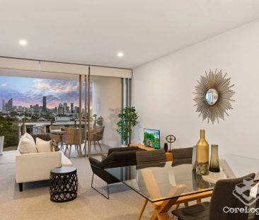 Morden Apartment in Greenslopes ($740/wk) (starting 5/10/26 for 12m... - Photo 1