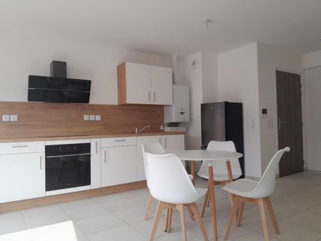 Location Appartement 2 pièces Meublé 47m² BONS EN CHABLAIS 74890 - Photo 4