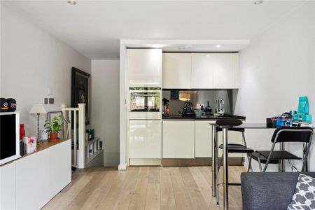 1 bedroom flat in Highbury - Photo 4