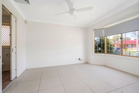 Family Home in a Prime Glenwood Location - Photo 3