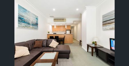 Fully Furnished Ground Floor Apartment - Photo 3