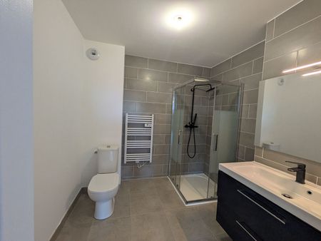 Appartement T2 Entraigues-sur-la-Sorgue à louer - Photo 4