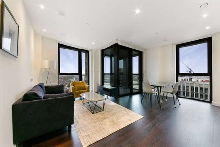 A well-appointed two bedroom apartment on the fourteenth floor of this sought after development on Nine Elms. - Photo 2