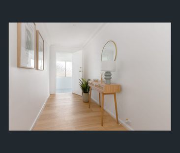 Picket Fenced Delight In Town - Photo 4