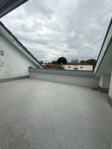 Grosszügige 4.5 Zimmer-Wohnung mit Cheminée in Seenähe! - Photo 2