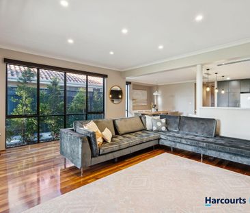 Luxury, Space & Lifestyle in the Heart of Wembley Downs - Photo 3