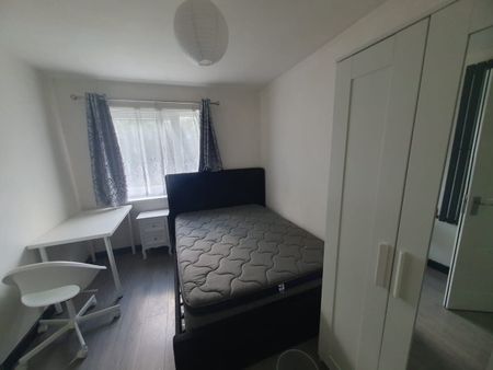 Room in a Shared House, Albany Close Tottenham London, N15 - Photo 3