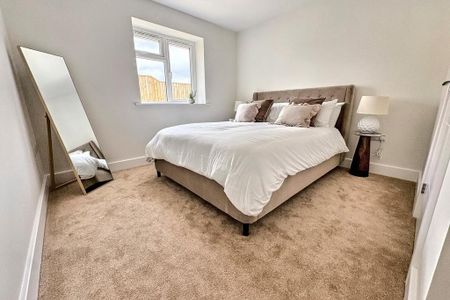 3 bedroom detached bungalow to rent - Photo 3