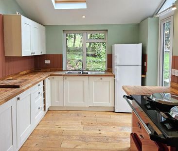3 bedroom semi-detached house to rent - Photo 6