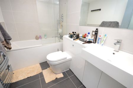 High Street, Exeter, Devon, EX4 - Photo 5