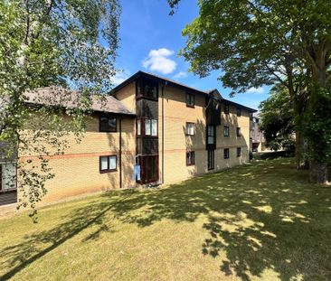 Gresley Lodge, Royston - Photo 3