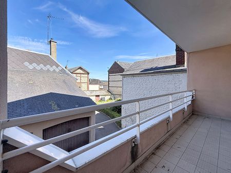 Location Appartement 4 pièces 73m² SOTTEVILLE LES ROUEN 76300 - Photo 3