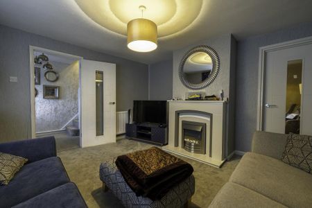 3 bedroom terraced house to rent - Photo 2