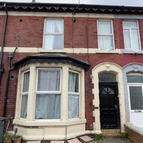 Clifford Road, Blackpool, FY1 - Photo 1