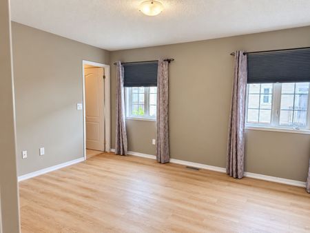 For Lease - 3317 Mikalda Road, Burlington, Ontario - Photo 2