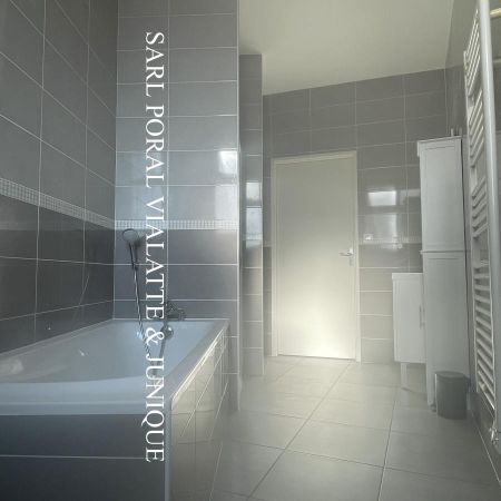 LOCATION T2 - AMBERIEU EN BUGEY - Photo 4