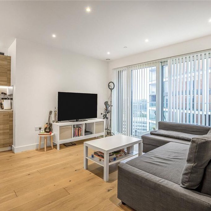 Studio to rent - Photo 1