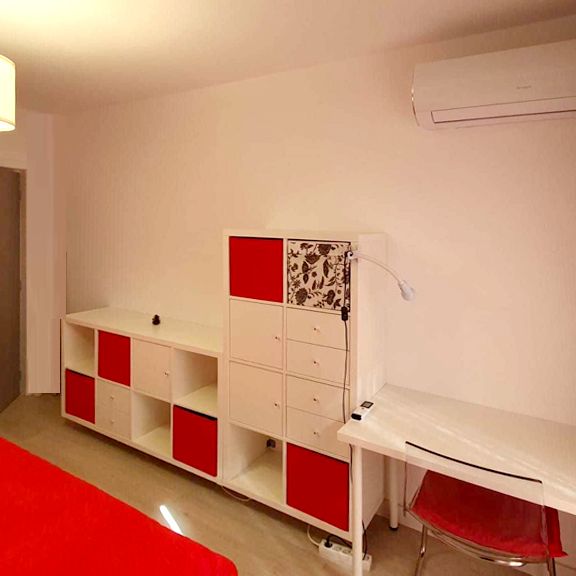 Apartament de inchiriat in Ploiesti, zona Sud-White Tower - Fotografie 1