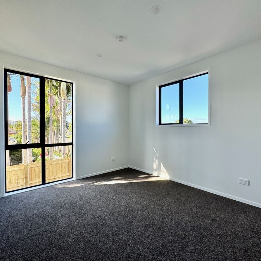 Unit 1, 39 Omana Road, Papatoetoe, Auckland - Photo 1
