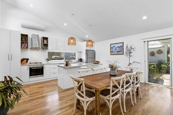 COASTAL CHARM - Photo 1