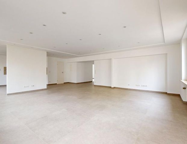 Attraktive, frisch renovierte 4-Zimmer-Wohnung in zentraler Lage - Foto 1