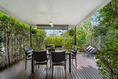 24 Curlew Way, - Photo 3