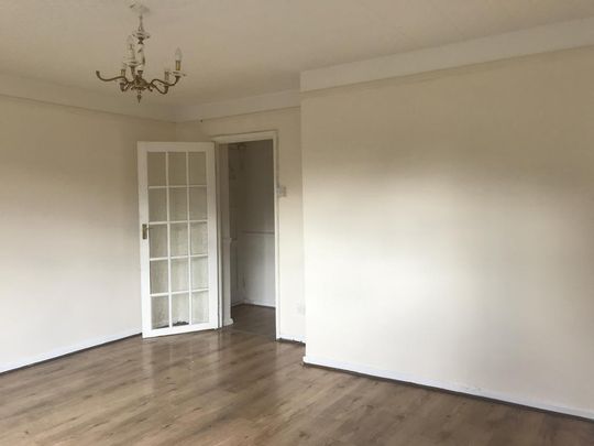 3 bedroom ground floor maisonette to rent - Photo 1