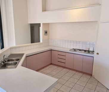 Coastal Cul-de-Sac Living - Photo 6