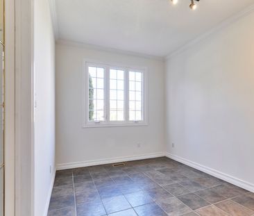 For Lease - 351 Kirby Crescent, Newmarket, Ontario - Photo 5