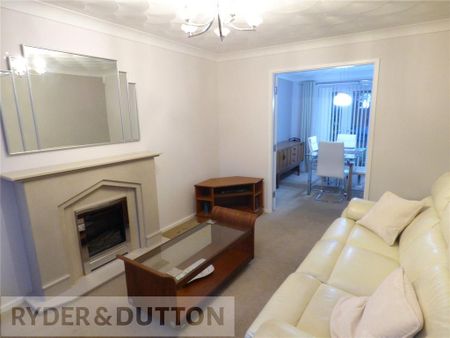 4 bedroom detached house to rent - Photo 2