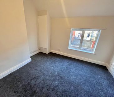 3 bedroom terraced house to rent - Photo 6
