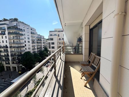 Apartment - Photo 2
