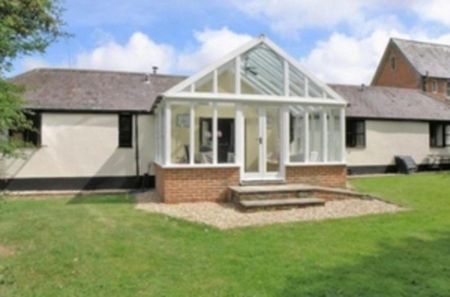 3 bedroom barn conversion to rent - Photo 3