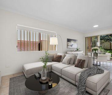 Spacious 3-Bedroom Garden Townhouse in Prime Kingsford Location - J... - Photo 1