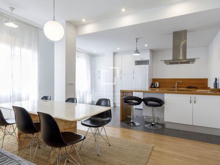 3 Bedroom apartment for rent in Extramurs, Valencia - Photo 5