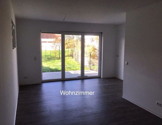 Ihr neues Zuhause in Mosbach! Schicke, renovierte 2-Zimmer-Wohnung mit Terrasse! - Foto 1