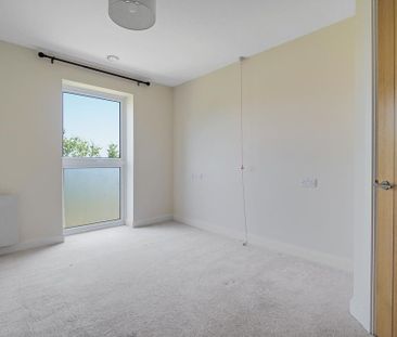 2 bedroom retirement property to rent - Photo 4