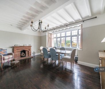 4 bedroom detached house to rent - Photo 3