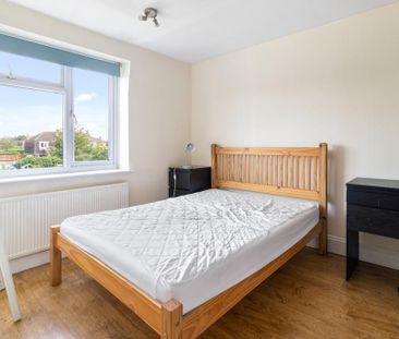 5 bedroom semi-detached house to rent - Photo 6